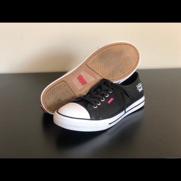 Levi's Women’s Stan Buck Sneakers, Black/White, Size 8.5 (Like New) - Picture 6 of 10